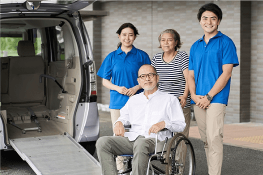 介護タクシーのスタッフと利用者